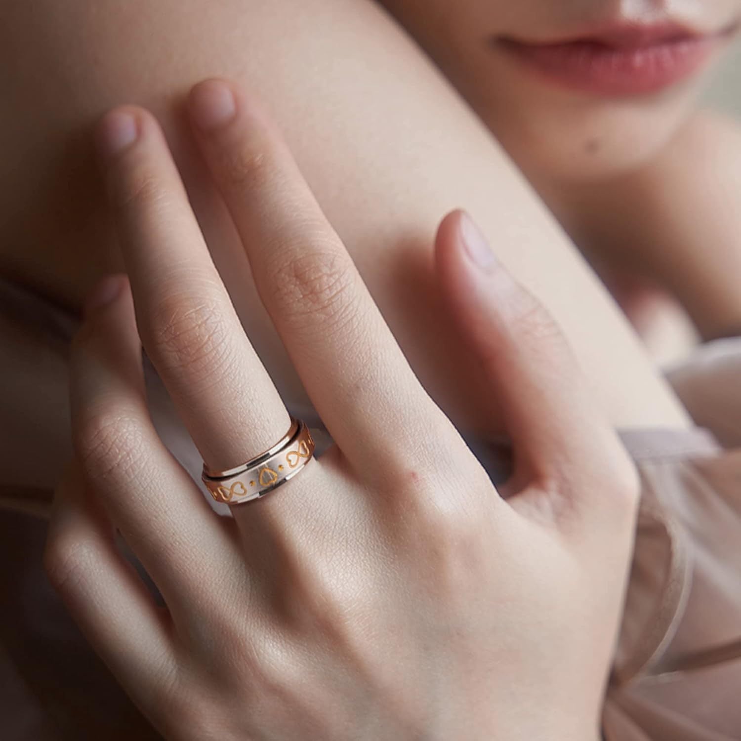 1pc 304 Stainless Steel Spinner Ring Fidget Band Rings for Men Women Moon Star Flower Heart Infinity Ring Set for Stress Relieving Wedding Promise