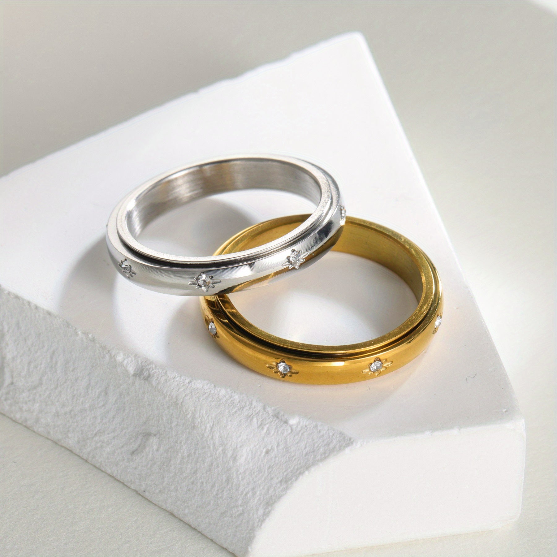 1pc Elegant Stainless Steel Rotating Ring for Couples - Minimalist French Style with Sparkling Cubic, Unisex Design for a Festive Look, Valentine'S Day Gift|Festive Ring|Durable Band, Couple Jewelry